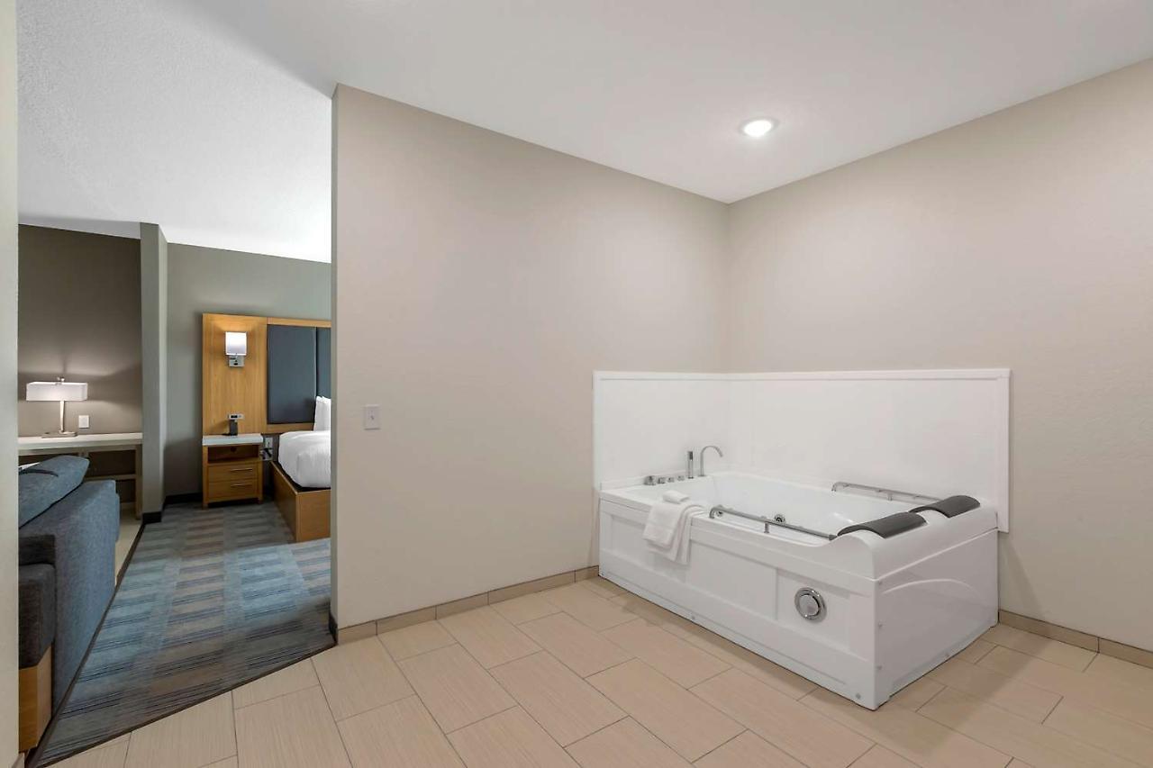 Western Hotel 2*