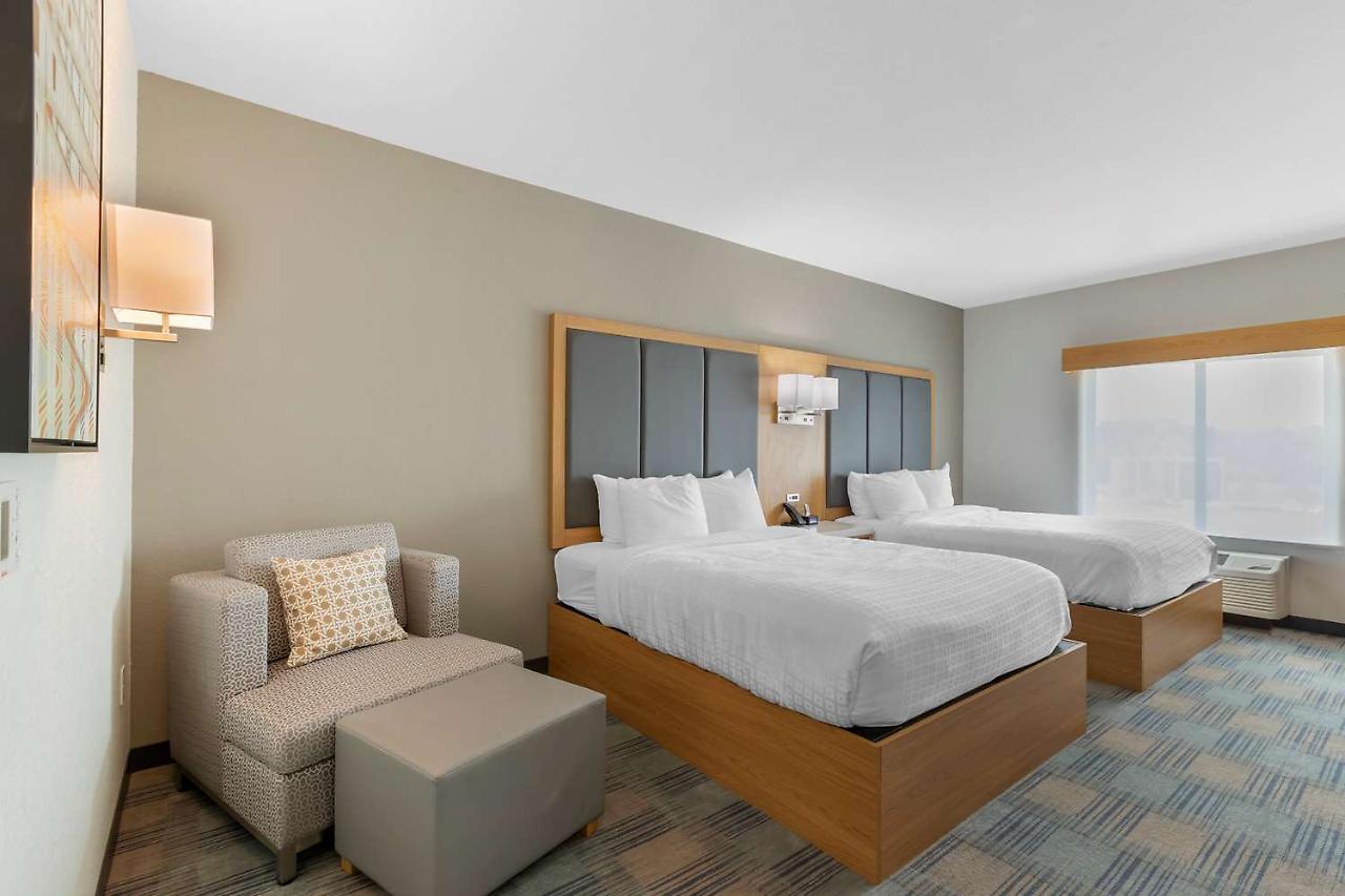 Western Hotel 2*