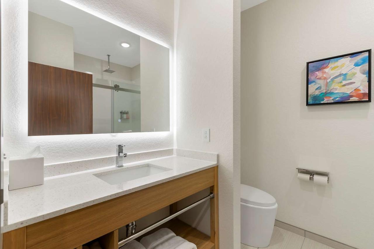 Western Hotel Coralville